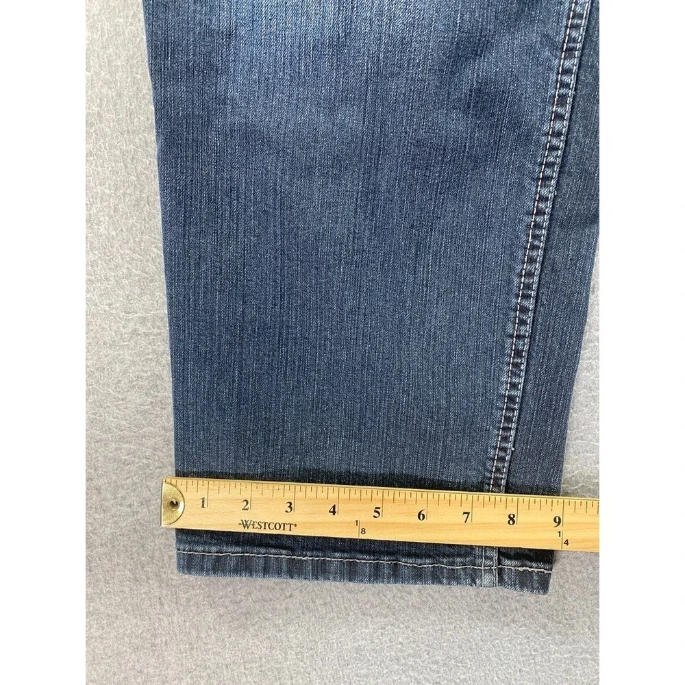 Levis please be